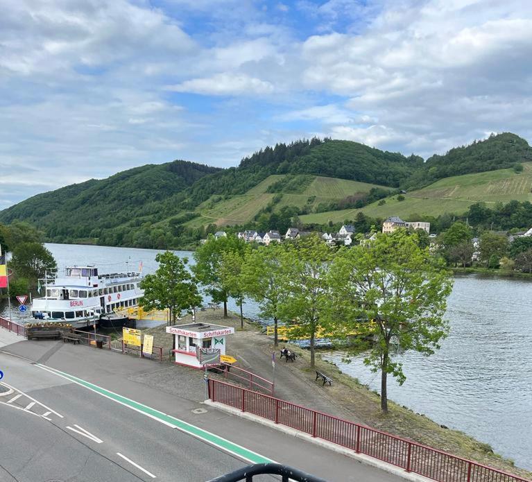 Moselresidenz Bellevue Alf Apartment Luaran gambar